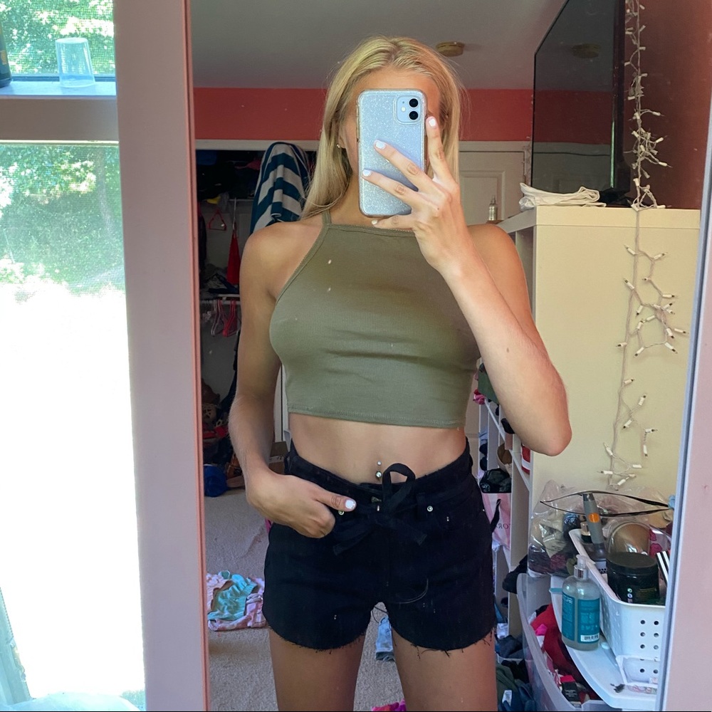 cropped race back tank - Picture 2 of 5